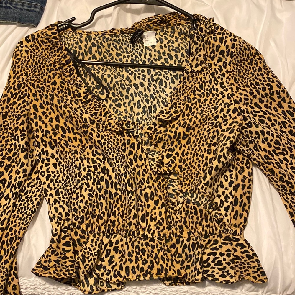 cheetah print v neck blouse